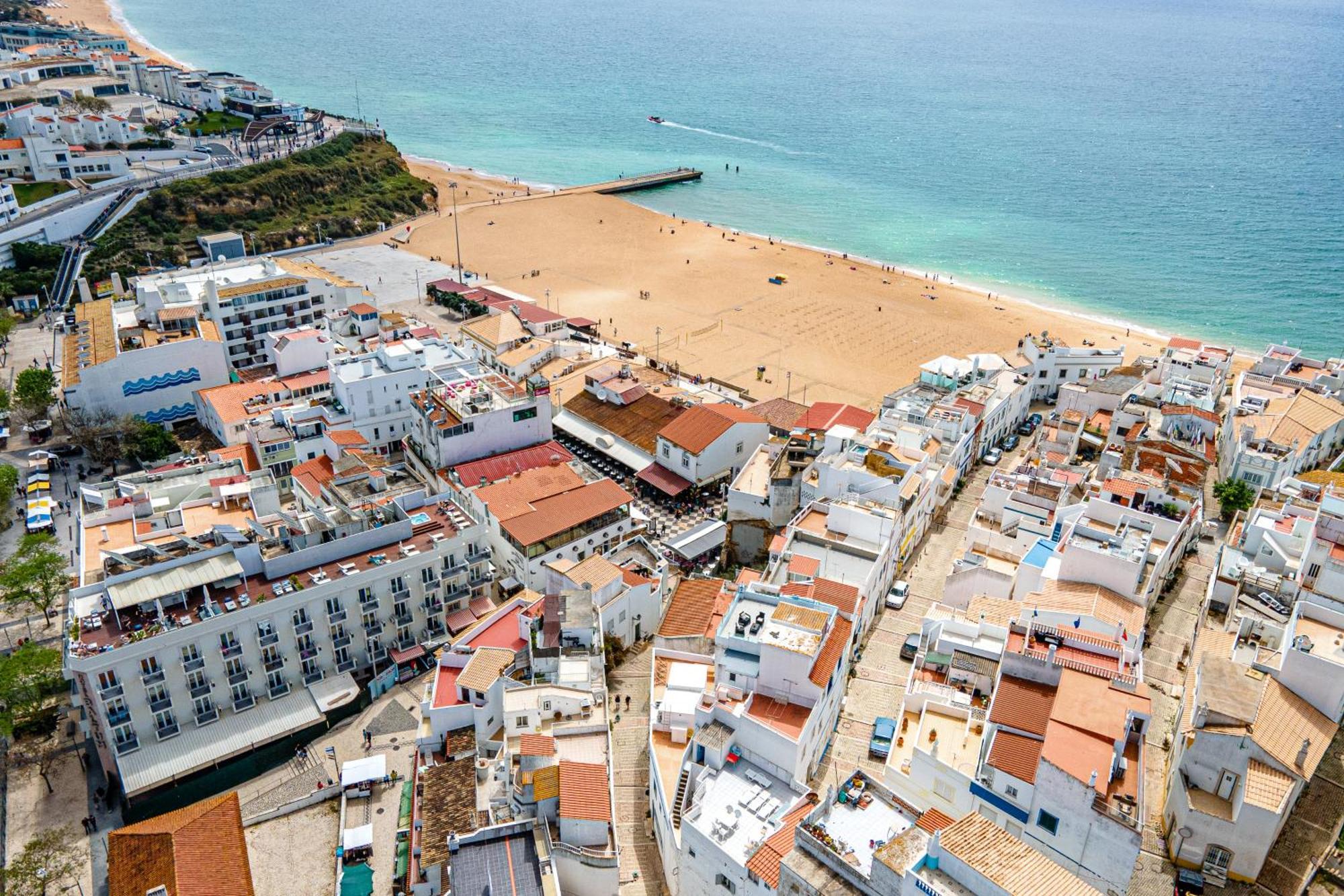 Sandy Bottoms Hostel Albufeira Exterior foto